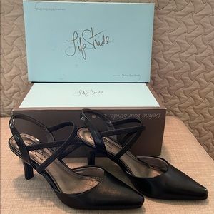 Life Stride Kalea Black comfort heel Size 7M